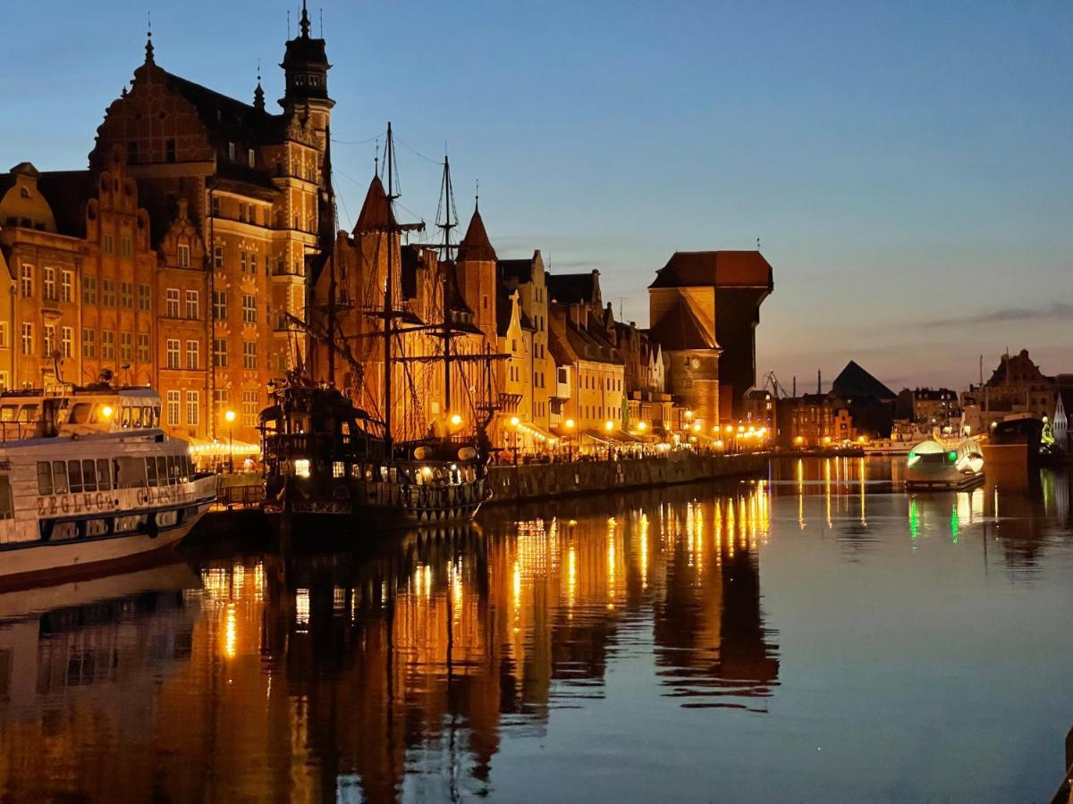 Waterlane W Oknami Na Rzeke - Marina View - Comfy Apartments Gdansk Bagian luar foto